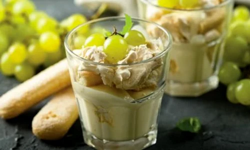 deliciu la pahar cu struguri jpg