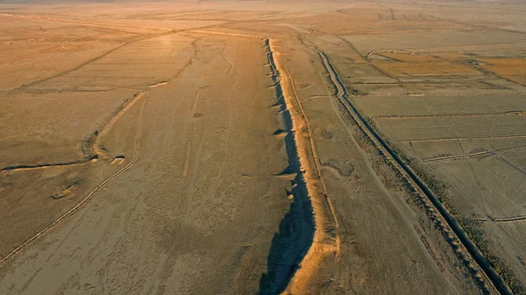 Zidurile fortificației Alexandriei de pe Tigru (© Charax Spasinou Project / Stuart Campbell 2017)