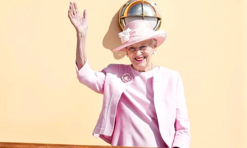 Regina Margrethe a II a a Danemarcei, vacanta de vara Casa Regala (1) jpg