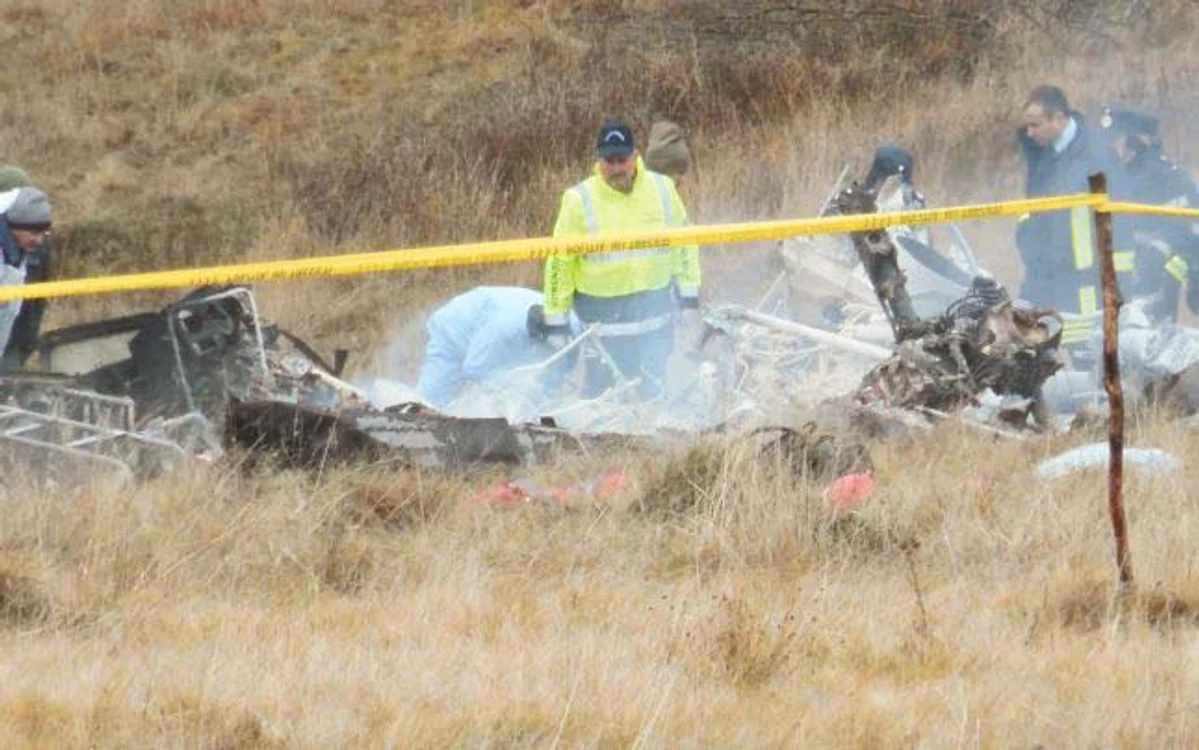 
    Opt militari care se aflau în elicopter au murit pe loc  
