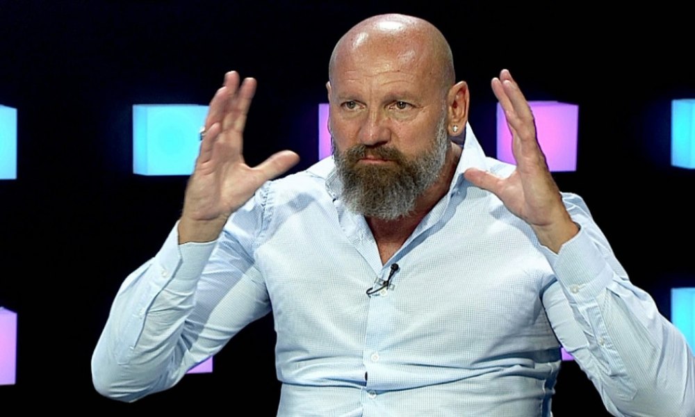 Ceasuri elvețiene pentru Generația de Aur. O bucată ajunge la eroul negativ din meciul cu „ceasornicarii” 