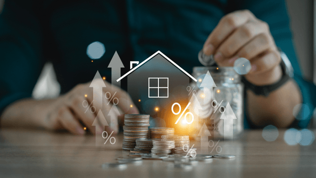 Impozitele pe locuințe și terenuri se majorează cu 170%. Cu cât cresc taxele pe mașini