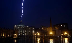 fulger Vatican (FOTO: Reuters) jpeg