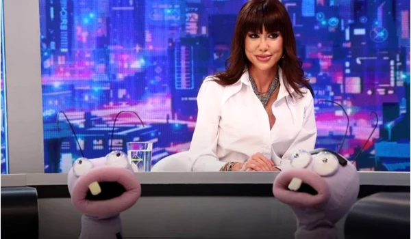 denise rifai furnicutele jpg