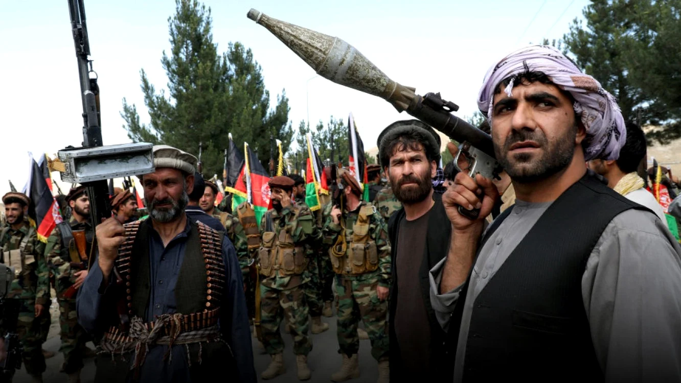 !0 mari oraşe, centre de provincie,s-au predat talibanilor în ultimele noua zile