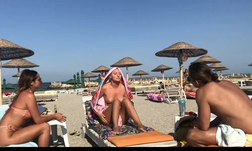 alexandra stan plaja fara sutien png