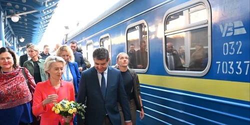 ursula von der leyen la Kiev   foto x jfif
