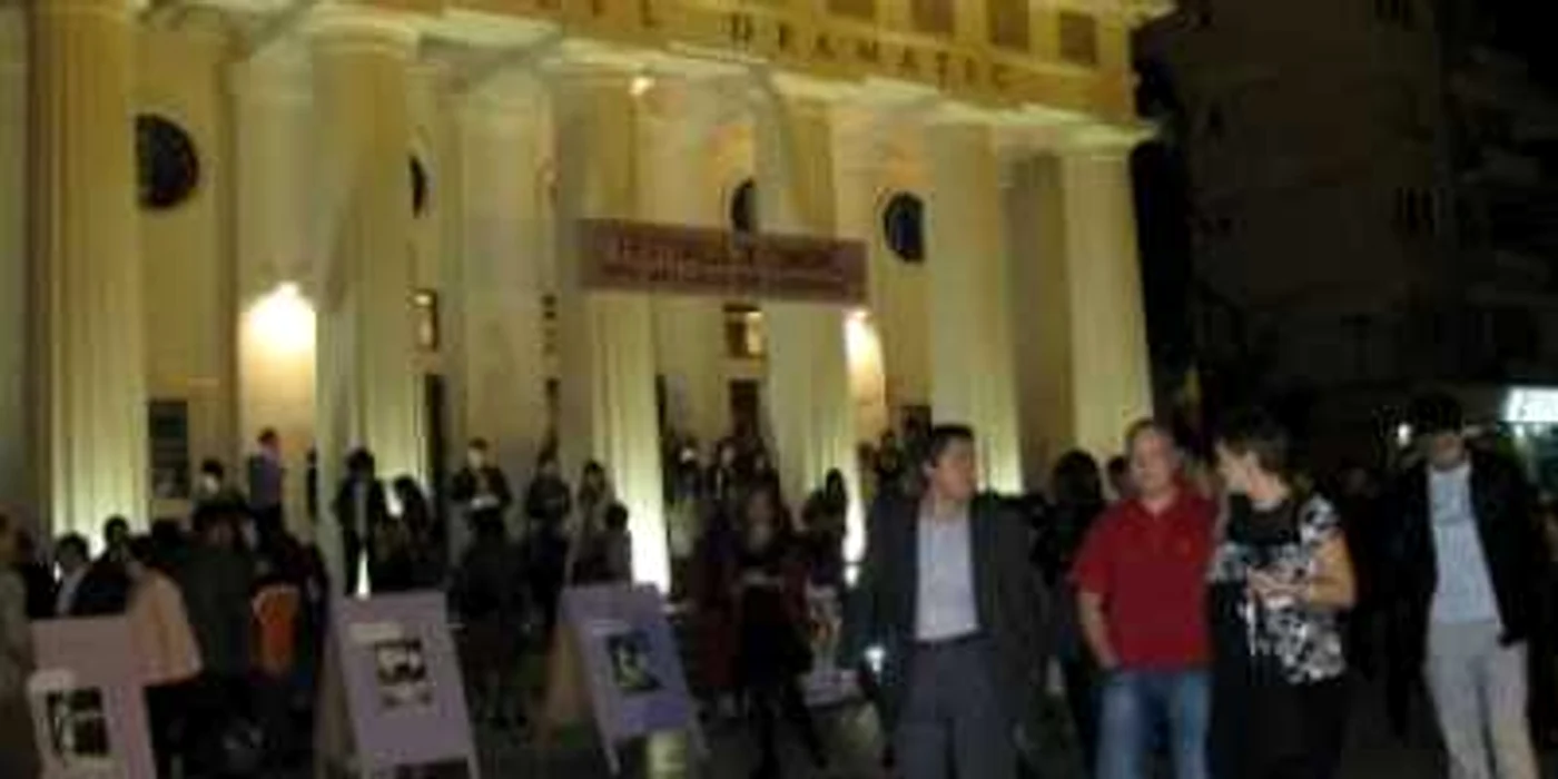 Galaţi: Sute de gălăţeni au asistat la “Lecţia” predată de Mălăele