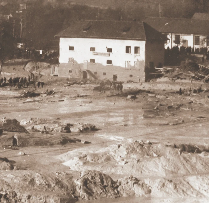 Puține clădiri aflate în calea mareei de steril au mai rămas în picioare în Certej