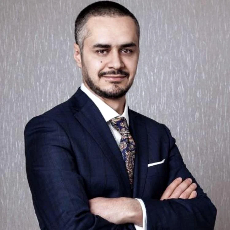 Doctorul Nemer Kamal a explicat ce înseamnă liposculptura