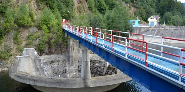 lacul si barajul Pecineagu/ABAAV