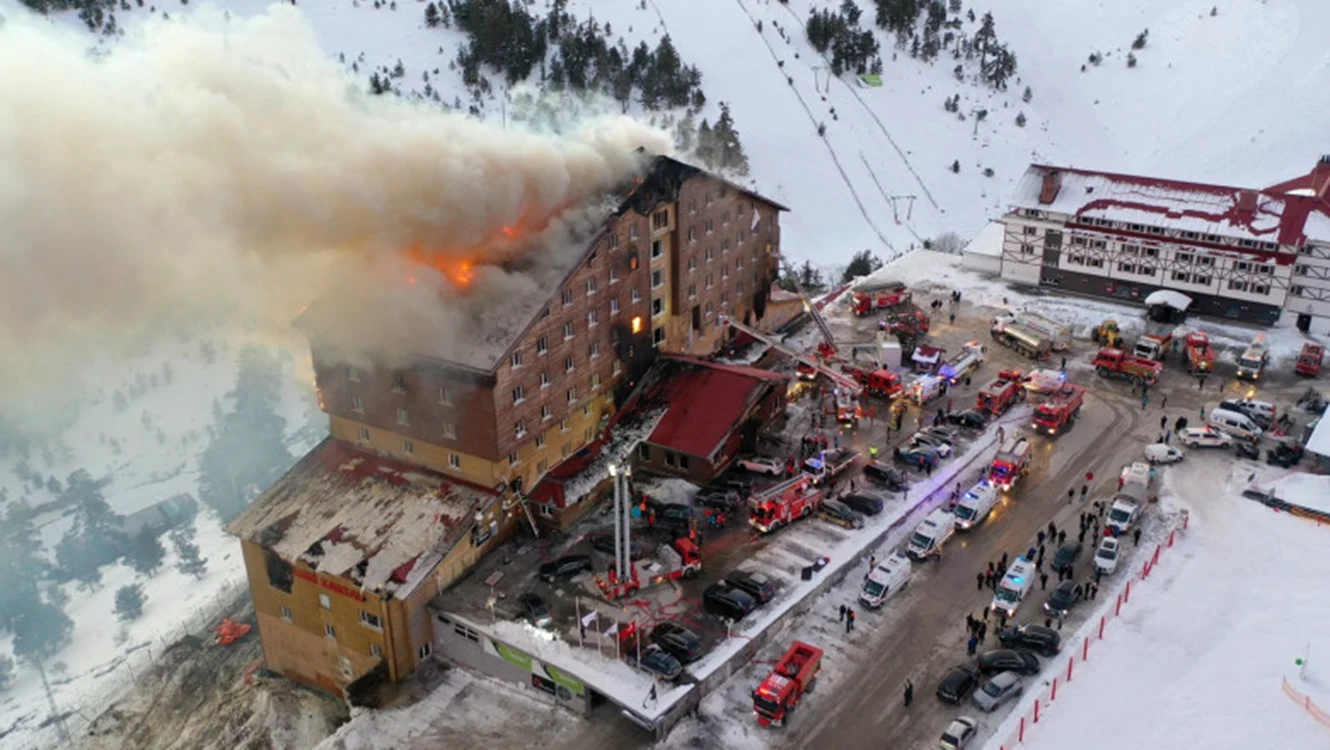 Grand Kartal a fost devastat de un incendiu în ianuarie. FOTO Captură video Youtube