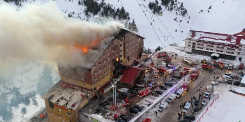 incendiu hotel turcia jpg