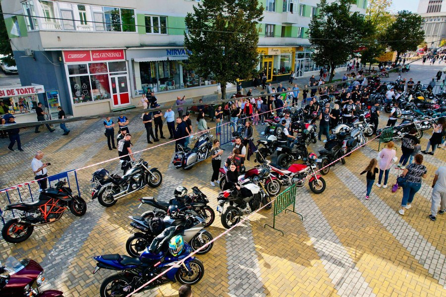 România va intra în Cartea Recordurilor cu cea mai mare paradă moto din lume. Mii de motocicliști, așteptați la Pitești