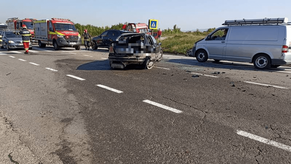 Grav accident în județul Bacău. Cinci persoane au suferit multiple traumatisme și au fost spitalizate