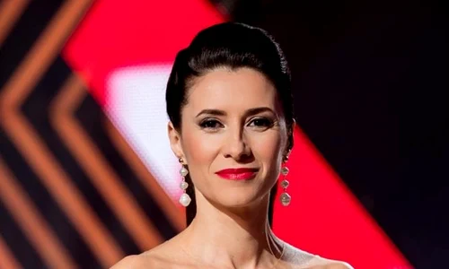 1 iuliana tudor vedeta populara jpg jpeg