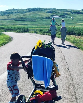 12 mirela vaida vacanta cu copiii in moldova natala targu frumos 14 jpg jpeg