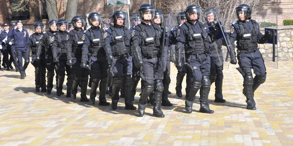 Jandarmii argeşeni au făcut astăzi spectacol în Piaţa „Vasile Milea” 