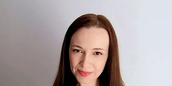 angela