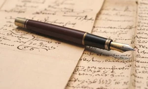 O umbrelă și o mașină de cusut pe masa de operație jpeg