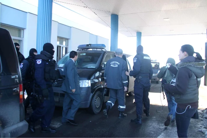 Vameșii și polițiștii șpăgari de la granița de est a UE și a României Foto Peter Stoica