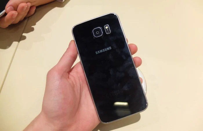 Samsung Galaxy S6 a fost precomandat deja în câteva milioane de unităţi