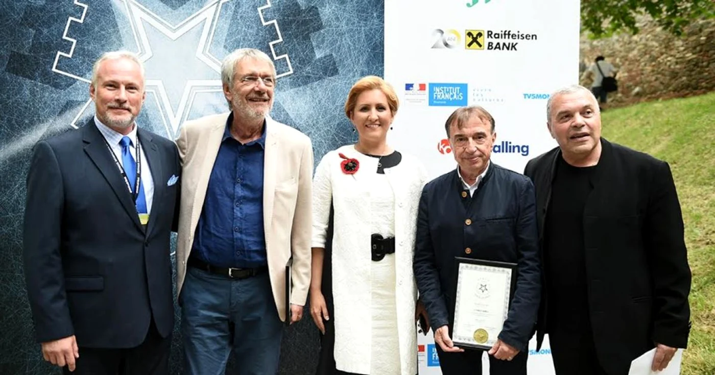 poza grup Aleea Celebritatilro