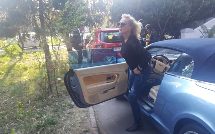 Lepa Brena