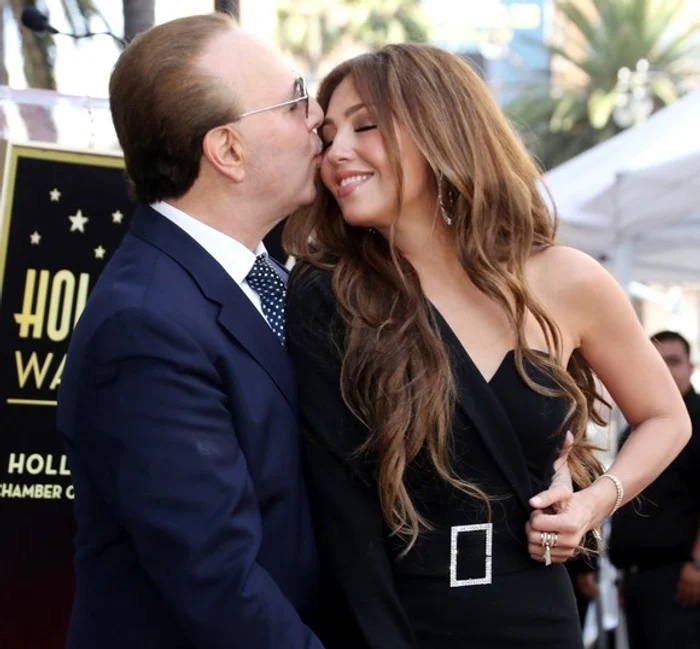 
    Thalia și soțul său spun că se iubesc ca în prima zi  