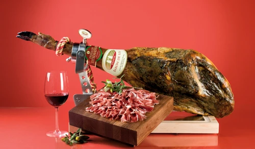 Jamon-Iberico-De-Bellota-luxury-food