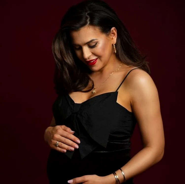 Fermecătoarea Andreea Dos Santos Monteiro a ajuns în săptămâna 37Foto: arhiva personală
