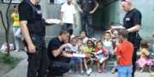 Micuţii au simţit că este ziua lor