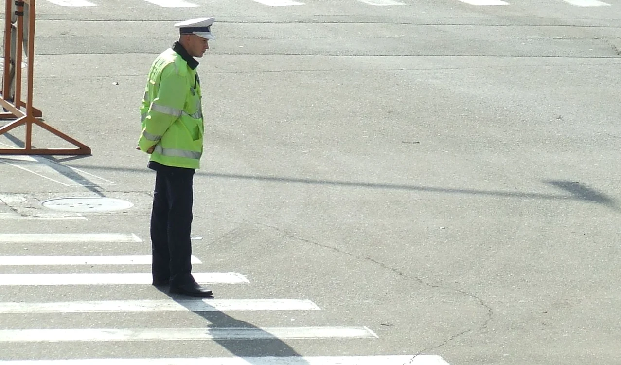 Şoferul a fost prins în trafic de către poliţişti