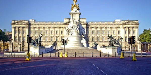 Palatul Buckingham FOTO Shutterstock jpg