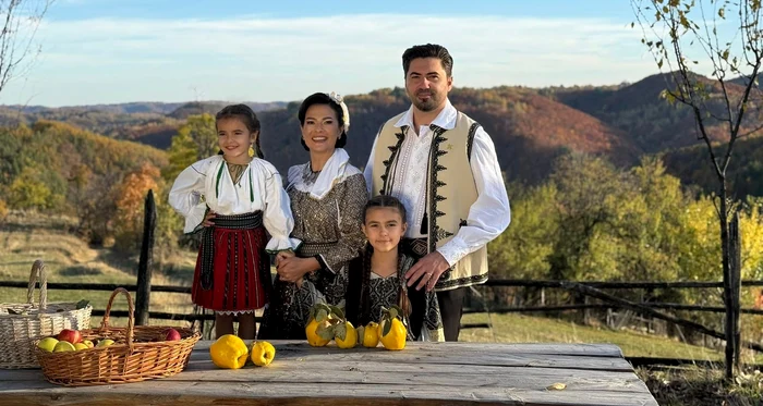 Olguța Berbec și Remus Novac au două fetițe superbe, care apar în noul videoclip