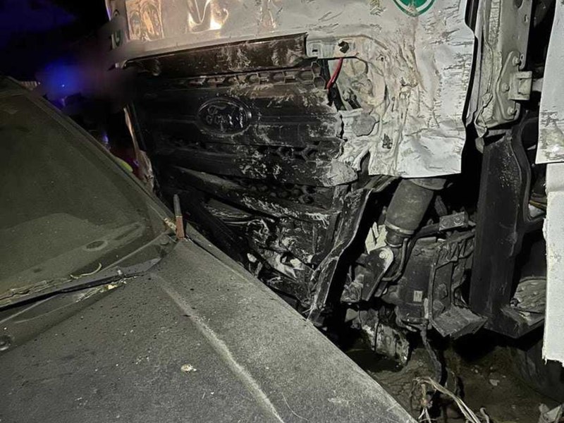 Accident cumplit în Dolj. Un șofer de camion turc a murit după ce a lovit două mașini și gardul unor locuințe