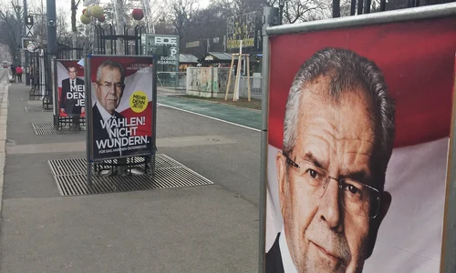 Bunicul împărat invită la vals jpeg