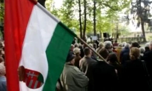 Extremiştii din Ungaria protestează la Versailles, împotriva Tratatului de la Trianon jpeg