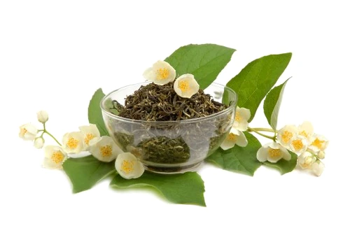 ceai verde shutterstock 14059120 jpeg