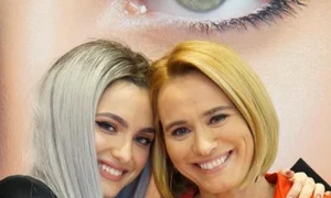 andreea esca si fiica ei alexia 2 400x500 jpeg