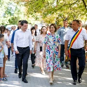 nicusor dan maia sandu in republica moldova foto fb jpg