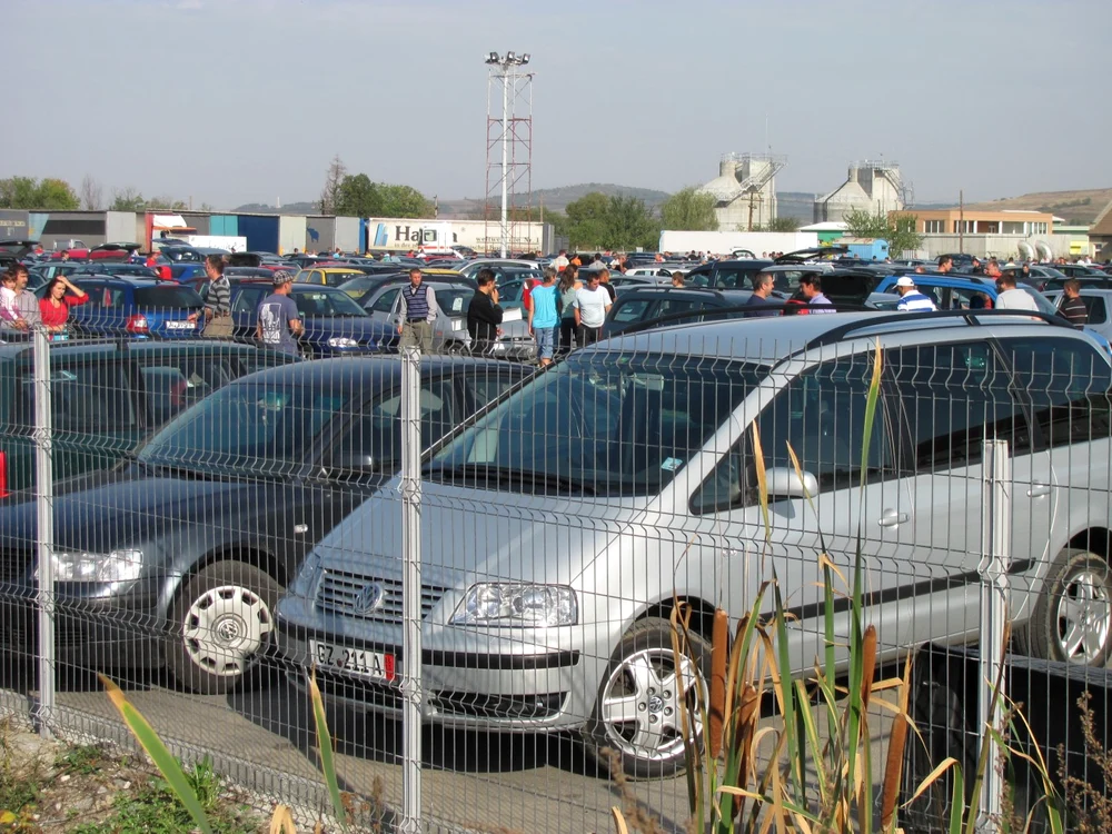 Piaţa auto din Zalău FOTO Adevărul