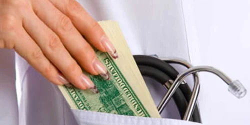 Timişoara: Medici din Banat acuzaţi că şi-au omorât pacienţii (VIDEO)