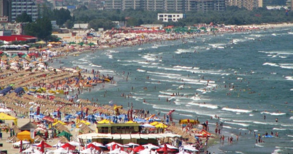 Litoralul românesc, „invadat” de turiști români și străini, în ciuda scumpirilor