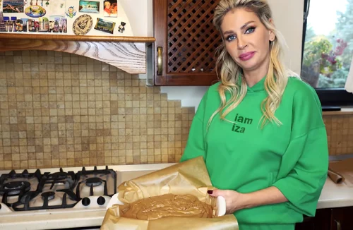 andreea banica ciocolata1 png