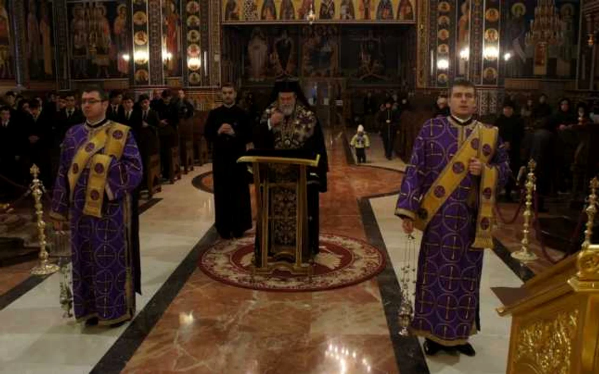 Canonul cel mare se citeşte la slujbă, în Postul Paştelui Foto:ESC