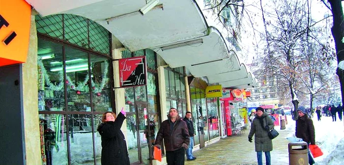 Camerele de supraveghere au devenit necesitate pentru mulţi dintre piteşteni