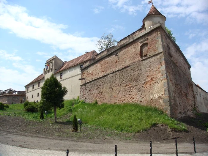 Cetatea Brasov in ruina