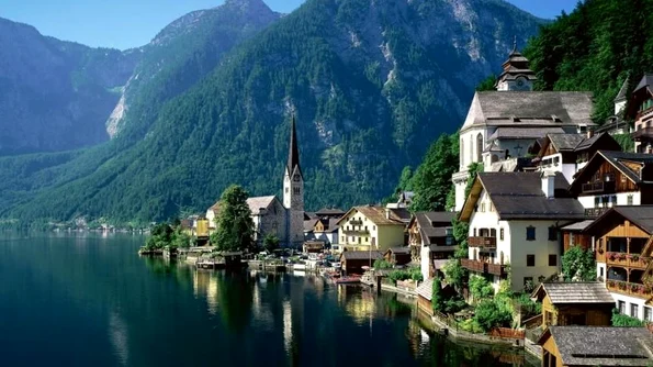 Hallstatt, cel mai frumos oras de pe malul lacului din Austria jpeg