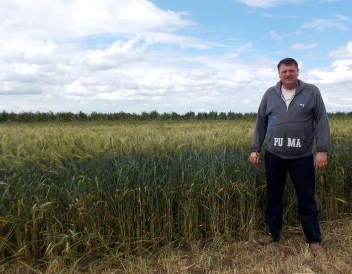 Vasile Cărăbăţ, fermier de succes din Maramureş    Foto: Angela Sabău